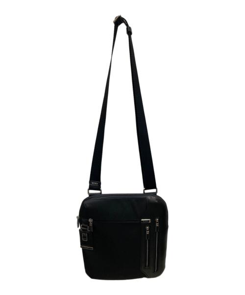 TUMI（トゥミ）TUMI (トゥミ) ARRIVE McCarren Zip Top Crossbody アリーヴェ マッカラン ジップ トップ クロスボディ バッグ ブラックの古着・服飾アイテム