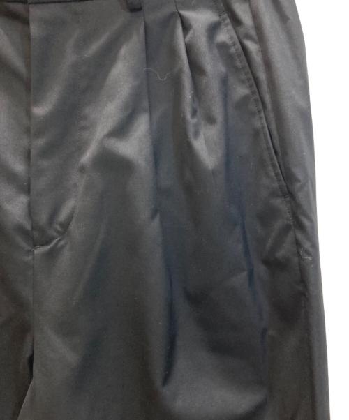 cornier（コルニエ）cornier (コルニエ) Super130's WORSTED WOOL TROPICAL 2-TUCK EASY PANTS ブラック サイズ:XLの古着・服飾アイテム