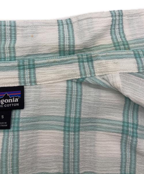 Patagonia（パタゴニア）Patagonia (パタゴニア) A/C Shirt ホワイト×グリーン サイズ:Sの古着・服飾アイテム