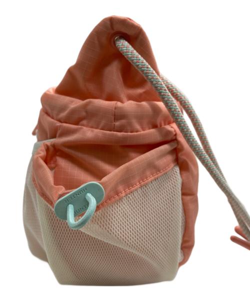 HUNTER（ハンター）HUNTER (ハンター) TRAVEL CROSSBODY ピンクの古着・服飾アイテム