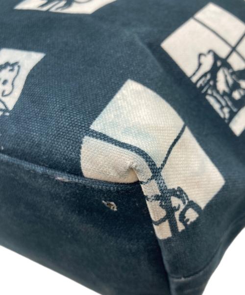 CHANEL（シャネル）CHANEL (シャネル) ウィンドウズライン キャンバス トートバッグ ブラック×ホワイト サイズ:下記参照の古着・服飾アイテム