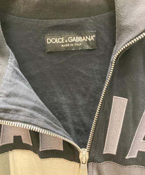 DOLCE & GABBANA（ドルチェ＆ガッバーナ）DOLCE & GABBANA (ドルチェ＆ガッバーナ) イタリアロゴトラックジャケット ブラック サイズ:SIZE 44の古着・服飾アイテム