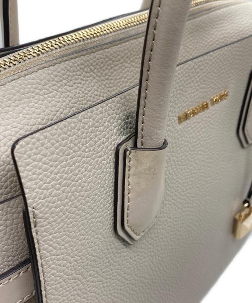 MICHAEL KORS（マイケルコース）MICHAEL KORS (マイケルコース) MERCER ベルテッド ミディアム サッチェル ベージュ サイズ:下記参照の古着・服飾アイテム