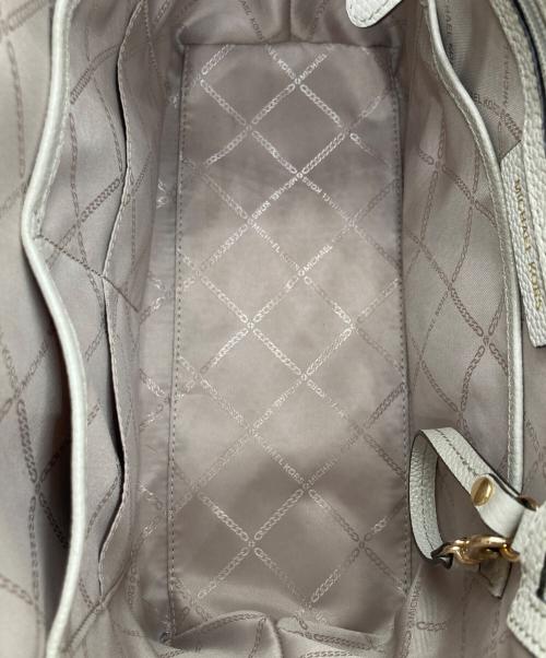 MICHAEL KORS（マイケルコース）MICHAEL KORS (マイケルコース) MERCER ベルテッド ミディアム サッチェル ベージュ サイズ:下記参照の古着・服飾アイテム