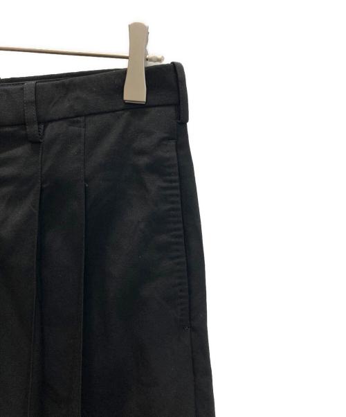 LAD MUSICIAN（ラッドミュージシャン）LAD MUSICIAN (ラッドミュージシャン) 2TUCK CROPPED WIDE SLACKS ブラック サイズ:SIZE 44の古着・服飾アイテム