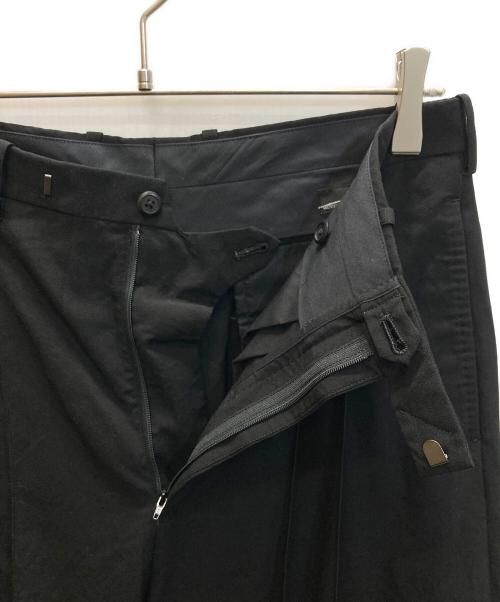 LAD MUSICIAN（ラッドミュージシャン）LAD MUSICIAN (ラッドミュージシャン) 2TUCK CROPPED WIDE SLACKS ブラック サイズ:SIZE 44の古着・服飾アイテム