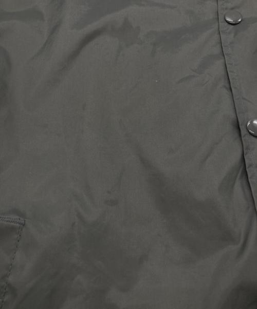 GOOD DESIGN SHOP COMME des GARCONS（グッドデザインショップ コムデギャルソン）GOOD DESIGN SHOP COMME des GARCONS (グッドデザインショップ コムデギャルソン) バックプリントコーチジャケット グレー サイズ:SIZE Lの古着・服飾アイテム