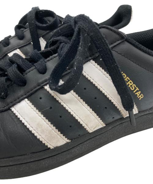 adidas（アディダス）adidas (アディダス) SUPER STAR ローカットスニーカー ブラック サイズ:JP 260の古着・服飾アイテム