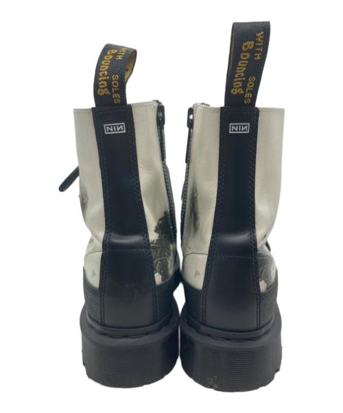Dr.Martens（ドクターマーチン）Dr.Martens (ドクターマーチン) NINE INCH NAILS (ナイン・インチ・ネイルズ) 1460 NIN 8ホールブーツ ホワイト×ブラック サイズ:28の古着・服飾アイテム