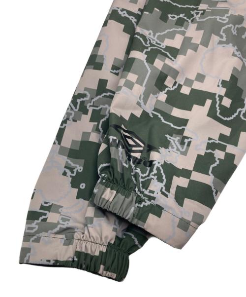 HELLRAZOR（ヘルレイザー）HELLRAZOR (ヘルレイザー) UMBRO (アンブロ) NEW WORLD DIGITAL CAMO REVERSIBLE JACKET ブラック サイズ:Ｍの古着・服飾アイテム