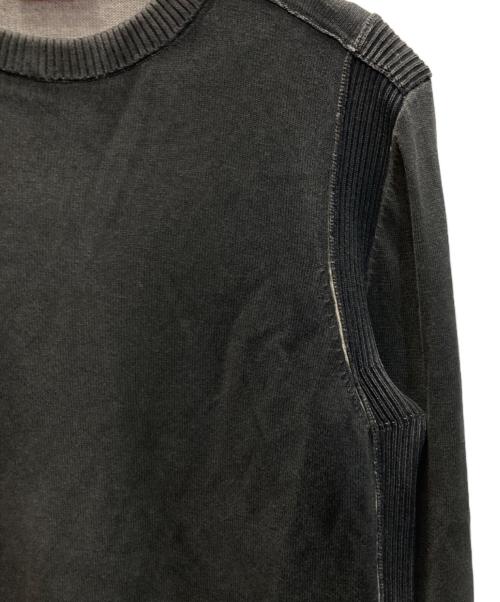 DIESEL（ディーゼル）DIESEL (ディーゼル) K-DENIM-ROUND コーティングクルーネックニット グレー サイズ:SIZE Mの古着・服飾アイテム
