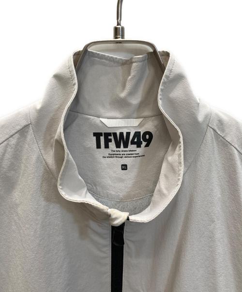 TFW49（ティーエフダブリューフォーティーナイン）TFW49 (ティーエフダブリューフォーティーナイン) OCTA VEST グレー サイズ:SIZE XLの古着・服飾アイテム