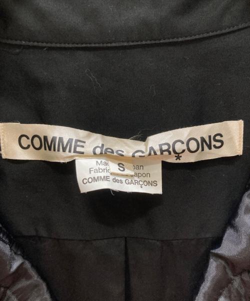 COMME des GARCONS（コムデギャルソン）COMME des GARCONS (コムデギャルソン) フリル装飾 ブラウスシャツ ブラック サイズ:SIZE Sの古着・服飾アイテム