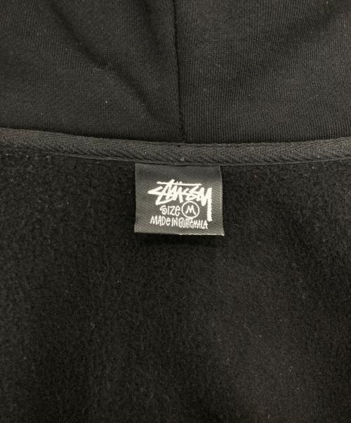 stussy（ステューシー）stussy (ステューシー) ロゴプリントジップパーカー ブラック サイズ:Mの古着・服飾アイテム