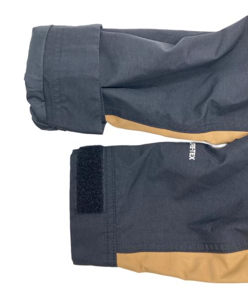 THE NORTH FACE（ザ ノース フェイス）THE NORTH FACE (ザ ノース フェイス) マウンテンライトジャケット ベージュ×ブラック サイズ:Sの古着・服飾アイテム