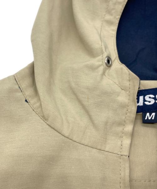 stussy（ステューシー）stussy (ステューシー) バイカラーフーデッドジャケット ベージュ×ネイビー サイズ:SIZE Mの古着・服飾アイテム