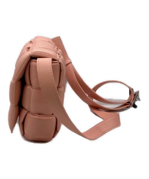BOTTEGA VENETA（ボッテガベネタ）BOTTEGA VENETA (ボッテガベネタ) PADDED CASSETTE / パデットカセット PEACHYの古着・服飾アイテム