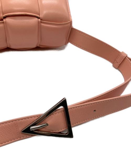 BOTTEGA VENETA（ボッテガベネタ）BOTTEGA VENETA (ボッテガベネタ) PADDED CASSETTE / パデットカセット PEACHYの古着・服飾アイテム