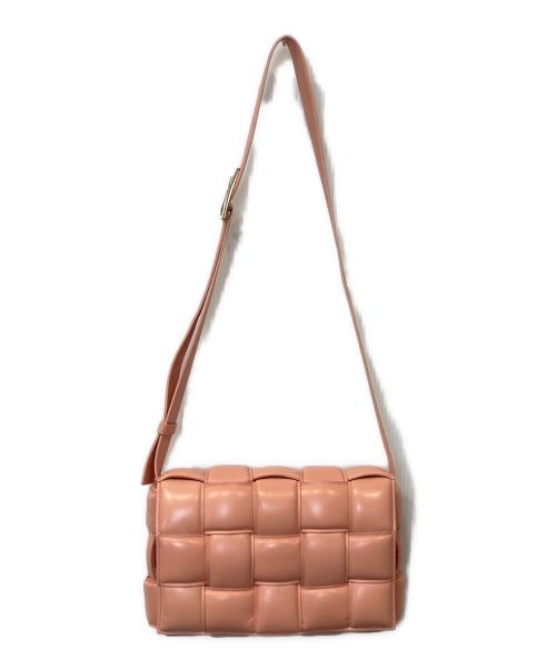 BOTTEGA VENETA（ボッテガベネタ）BOTTEGA VENETA (ボッテガベネタ) PADDED CASSETTE / パデットカセット PEACHYの古着・服飾アイテム