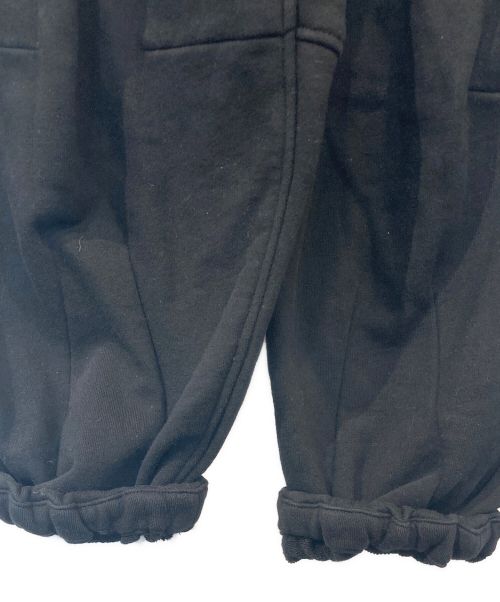 TIGHTBOOTH PRODUCTION（タイトブースプロダクション）TIGHTBOOTH PRODUCTION (タイトブースプロダクション) PYRAMID SWEAT BALLOON PANTS ブラック サイズ:Mの古着・服飾アイテム