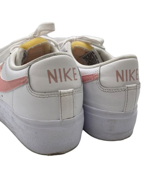 NIKE（ナイキ）NIKE (ナイキ) WMNS BLAZER LOW PLATFORM ホワイト サイズ:26cmの古着・服飾アイテム