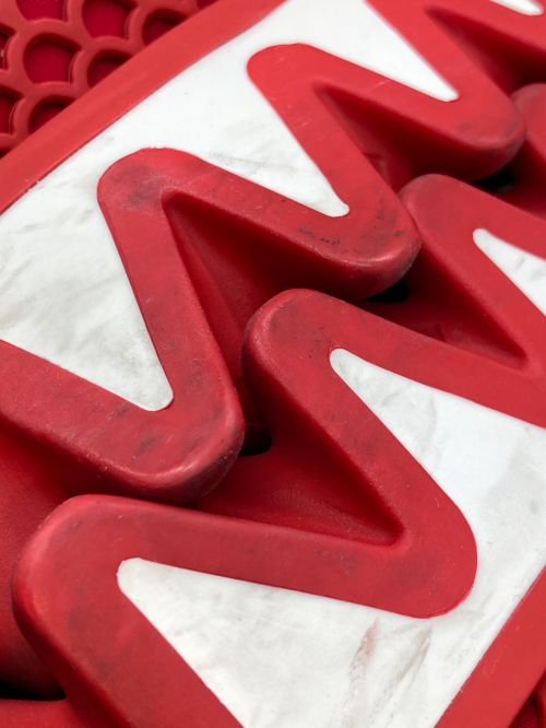 Christian Louboutin（クリスチャン・ルブタン）Christian Louboutin (クリスチャン・ルブタン) LOUBISHAR ソールデザインスニーカー ネイビー×レッド サイズ:43の古着・服飾アイテム