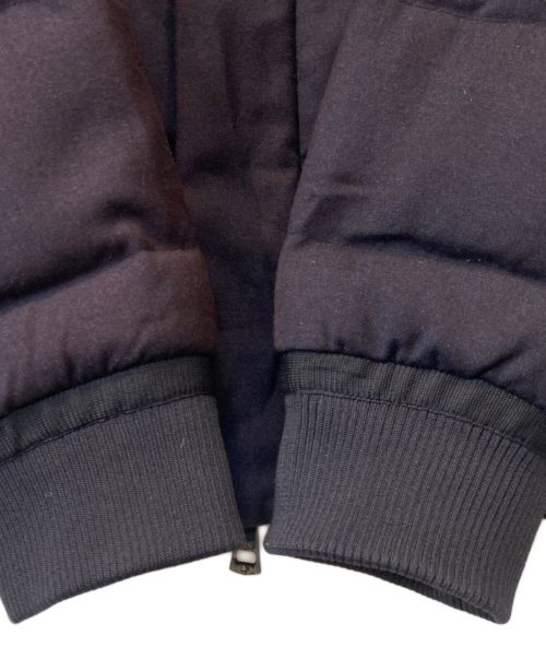 AKM（エーケーエム）AKM (エーケーエム) 裏地 迷彩 ダウンジャケット パープル サイズ:Lの古着・服飾アイテム