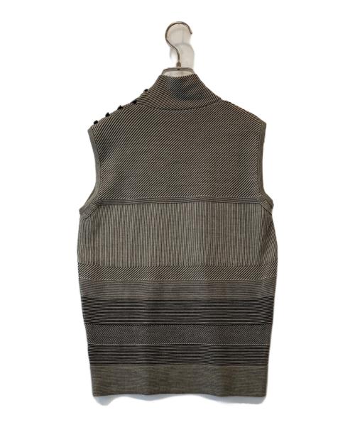 Salvatore Ferragamo（サルヴァトーレ フェラガモ）Salvatore Ferragamo (サルヴァトーレ フェラガモ) ノースリーブニット グレー サイズ:Mの古着・服飾アイテム