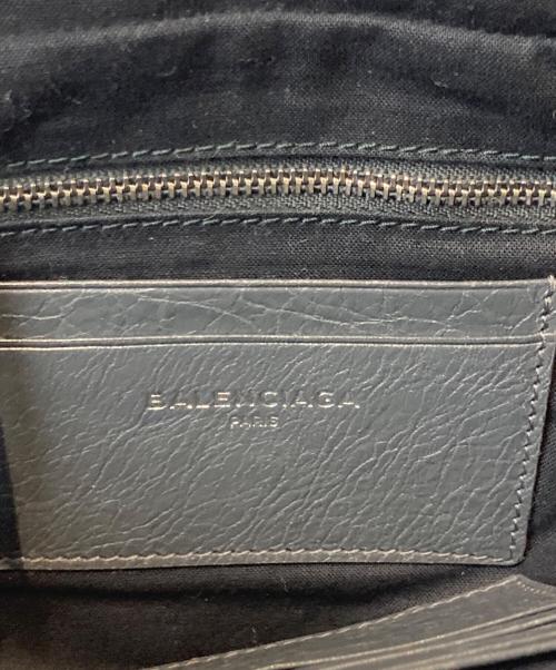 BALENCIAGA（バレンシアガ）BALENCIAGA (バレンシアガ) チェーンショルダーバッグ グレーの古着・服飾アイテム