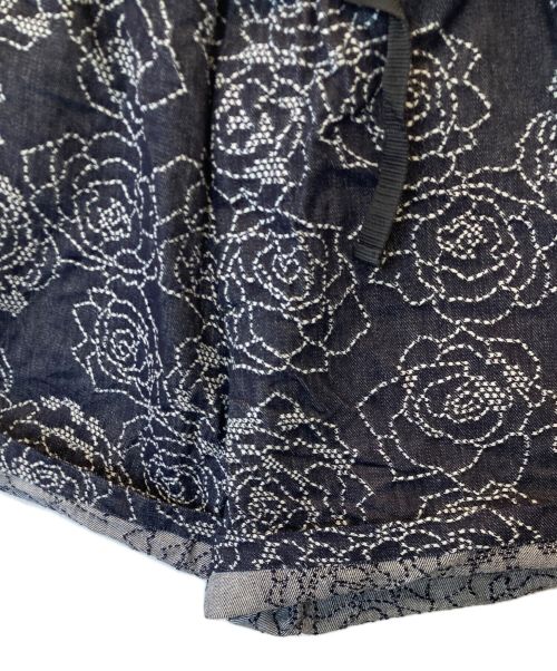 CALEE（キャリー）CALEE (キャリー) フラワー刺繍デニムショーツ インディゴ サイズ:Lの古着・服飾アイテム
