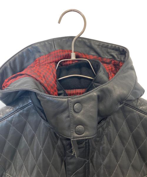 R.J.B（アールジェイビー）R.J.B (アールジェイビー) レザーフーデットキルティングジャケット ブラック サイズ:36の古着・服飾アイテム