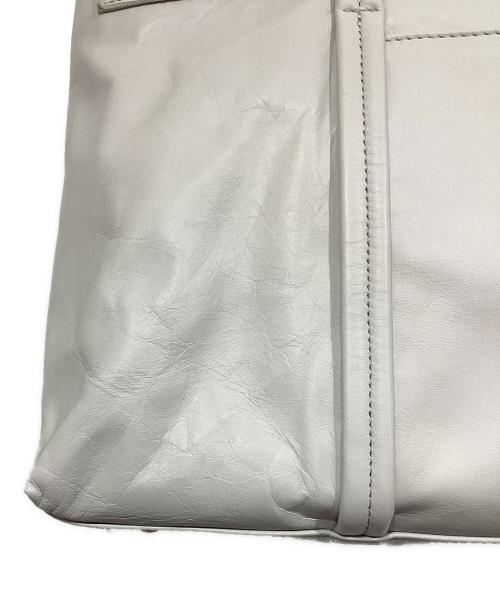 neutral gray（ニュートラル グレイ）neutral gray (ニュートラル グレイ) レザーバッグ ライトグレーの古着・服飾アイテム