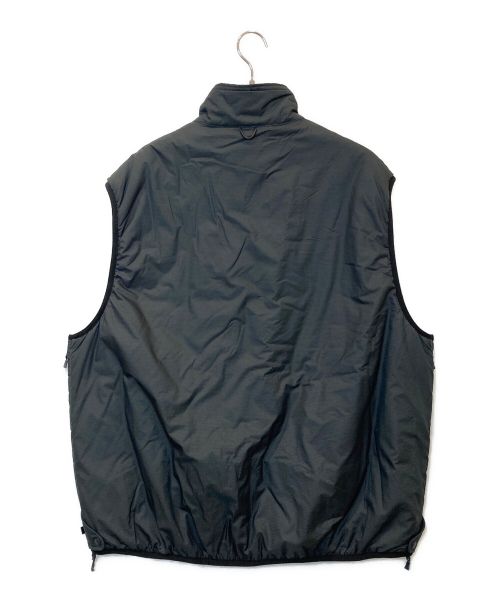 DAIWA PIER39（ダイワ ピア39）DAIWA PIER39 (ダイワ ピア39) TECH REVERSIBLE PULLOVER PUFF VEST RJ-21022W グレー サイズ:Mの古着・服飾アイテム