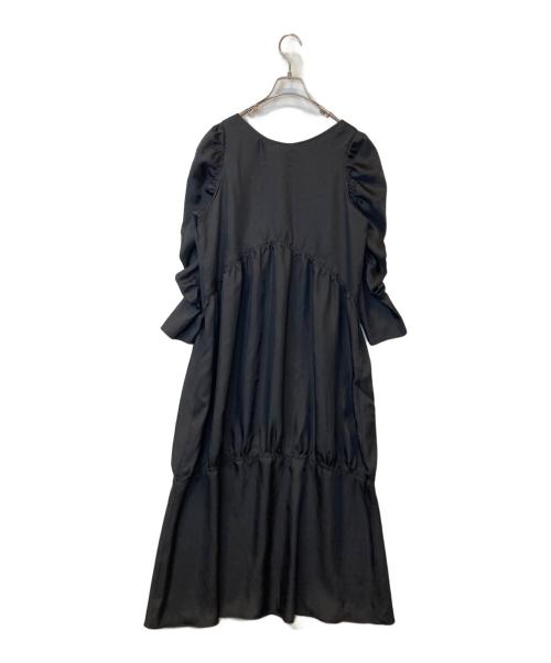 HARDY NOIR（アルディーノアール）HARDY NOIR (アルディーノアール) Uネックティアードワンピース ブラック サイズ:FREEの古着・服飾アイテム