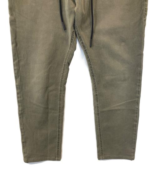 DIESEL（ディーゼル）DIESEL (ディーゼル) KROOLEY-Y-NE カーキ サイズ:30の古着・服飾アイテム