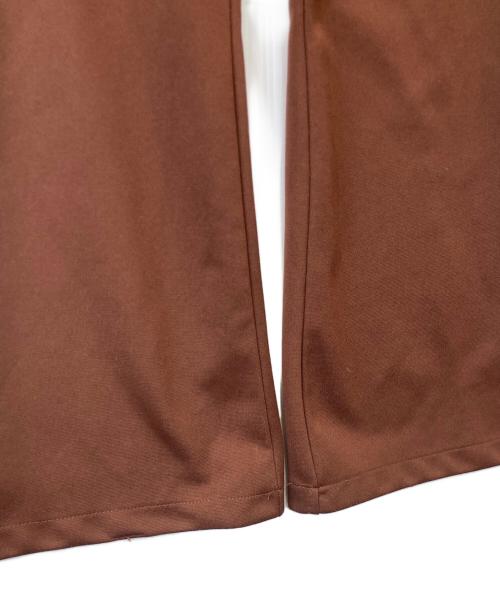 CHILD WOMAN（チャイルドウーマン）CHILD WOMAN (チャイルドウーマン) 8Wコールディアモイスト ポケットフレアーパンツ 01-01-PT-019-21-1 ブラウン サイズ:36の古着・服飾アイテム