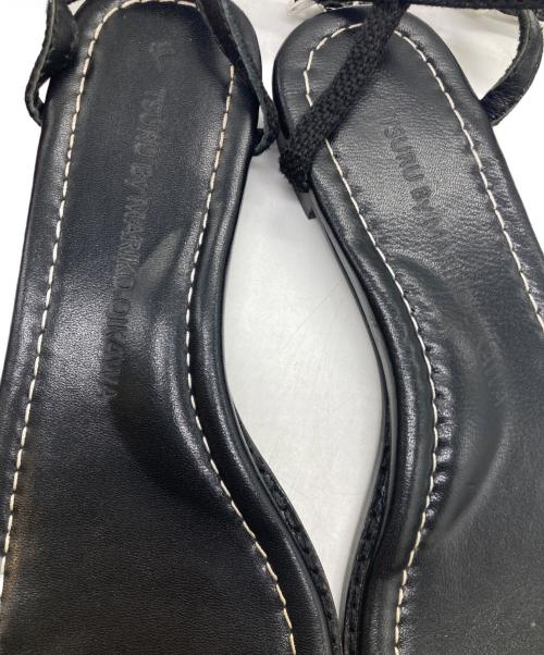 TSURU by MARIKO OIKAWA（ツルバイマリコオイカワ）TSURU by MARIKO OIKAWA (ツルバイマリコオイカワ) パール ストラップサンダル ブラック サイズ:36の古着・服飾アイテム