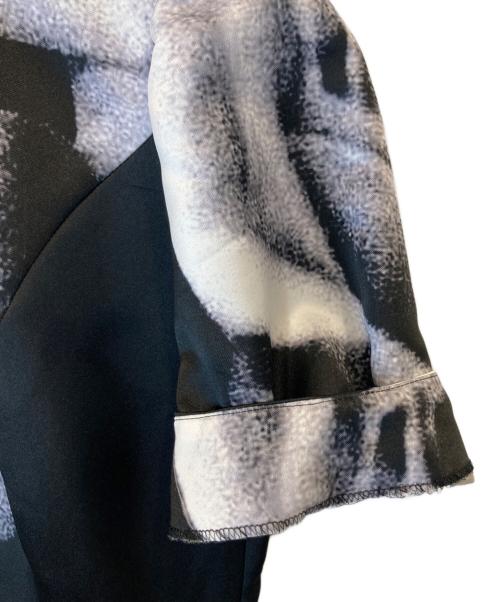 SETA ICHIRO（セタイチロウ）SETA ICHIRO (セタイチロウ) フラワープリントワンピース D17-900-213 ブラック サイズ: 1の古着・服飾アイテム