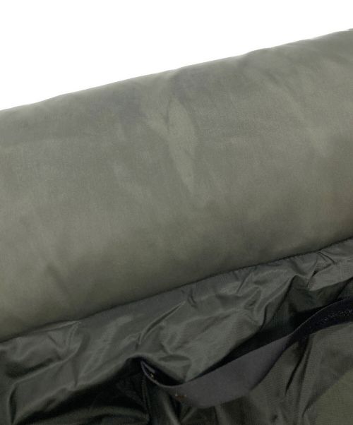 muller of yoshiokubo（ミュラーオブヨシオクボ）muller of yoshiokubo (ミュラーオブヨシオクボ) ケープドッキングダウンジャケット MLF15706 カーキ×グレー サイズ:38の古着・服飾アイテム