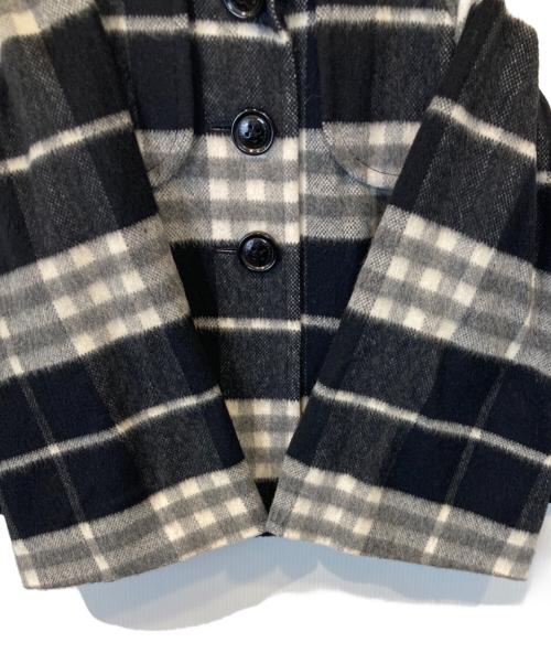 BURBERRY BLUE LABEL（バーバリー ブルー レーベル）BURBERRY BLUE LABEL (バーバリーロンドンブルーレーベル) チェック柄ショートコート ブラック サイズ:36の古着・服飾アイテム
