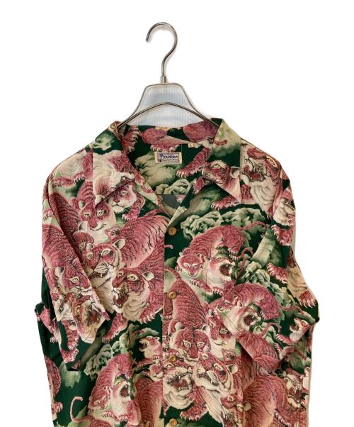 Sun Surf kalakaua（サンサーフ カラカウア）Sun Surf kalakaua (サンサーフ カラカウア) 百虎アロハシャツ　M32111 ピンク サイズ:Lの古着・服飾アイテム