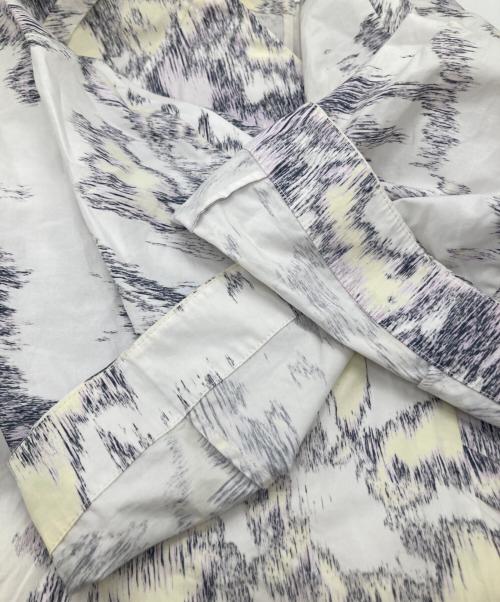 3.1 phillip lim（スリーワンフィリップリム）3.1 phillip lim (スリーワンフィリップリム) プリントVネックフレアワンピース　E203-9056ABP ホワイト サイズ: 6の古着・服飾アイテム