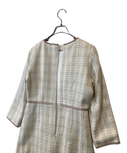 JUSGLITTY（ジャスグリッティー）JUSGLITTY (ジャスグリッティー) ツイードAラインワンピース 49467330 アイボリー サイズ:2の古着・服飾アイテム