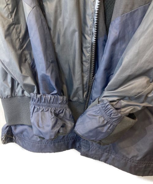 NIKE（ナイキ）NIKE (ナイキ) sacai (サカイ) 再構築アノラックジャケット S#CD6298 CD6298-010 ネイビー×ブラック サイズ:Mの古着・服飾アイテム