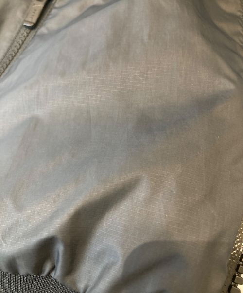 NIKE（ナイキ）NIKE (ナイキ) sacai (サカイ) 再構築アノラックジャケット S#CD6298 CD6298-010 ネイビー×ブラック サイズ:Mの古着・服飾アイテム