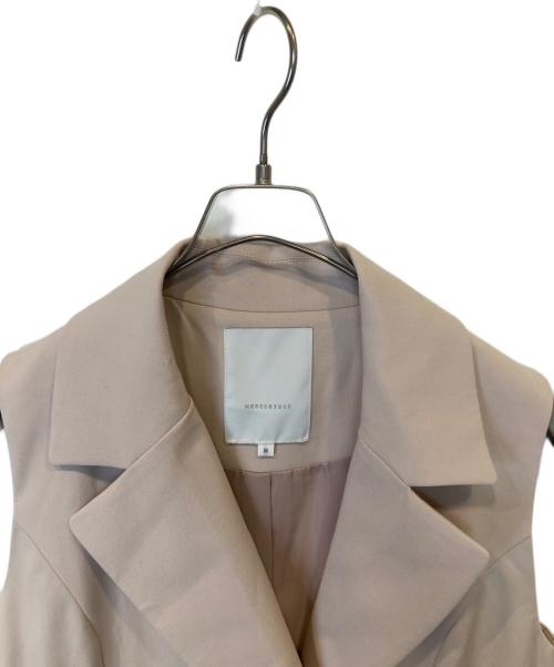 MERCURY DUO（マーキュリーデュオ）MERCURY DUO (マーキュリーデュオ) ベルト付ロングジレ ベージュ サイズ:Mの古着・服飾アイテム