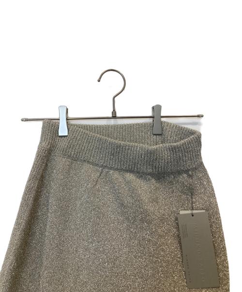 MIHOKO SAITO（ミホコ サイトウ）MIHOKO SAITO (ミホコ サイトウ) Lame Knit SK　MH-K0538 スカート ゴールド サイズ:FREE 未使用品の古着・服飾アイテム