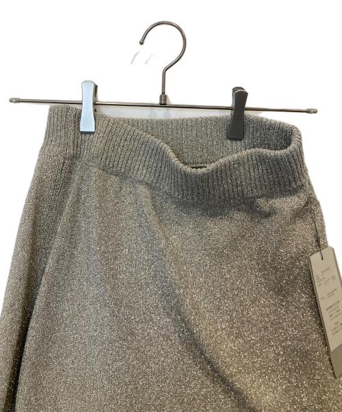 MIHOKO SAITO（ミホコ サイトウ）MIHOKO SAITO (ミホコ サイトウ) Lame Knit SK　MH-K0538 スカート ゴールド サイズ:FREE 未使用品の古着・服飾アイテム