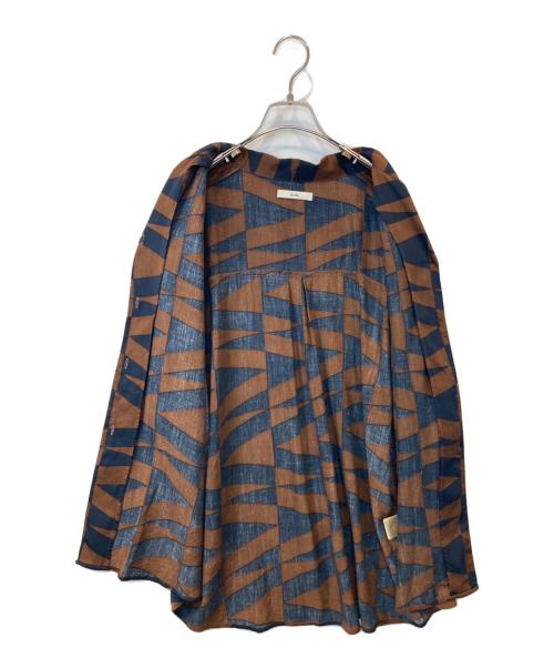 anuke（アンヌーク）anuke (アンヌーク) Geometric Satin Shirts 62410411 シャツ ブラウン×ネイビー サイズ:FREEの古着・服飾アイテム