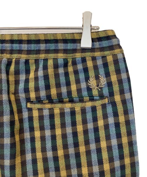 FRED PERRY（フレッドペリー）FRED PERRY (フレッドペリー) ジョガーパンツ　F4541 イエロー×グリーン サイズ:Sの古着・服飾アイテム